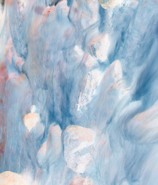 Abstract gentle movement and flow visualization